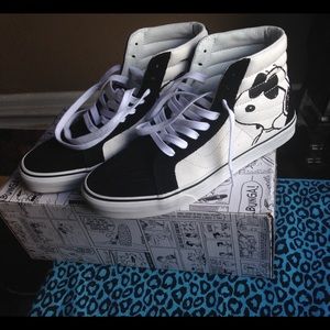 Vans Peanuts Snoopy BRAND NEW
